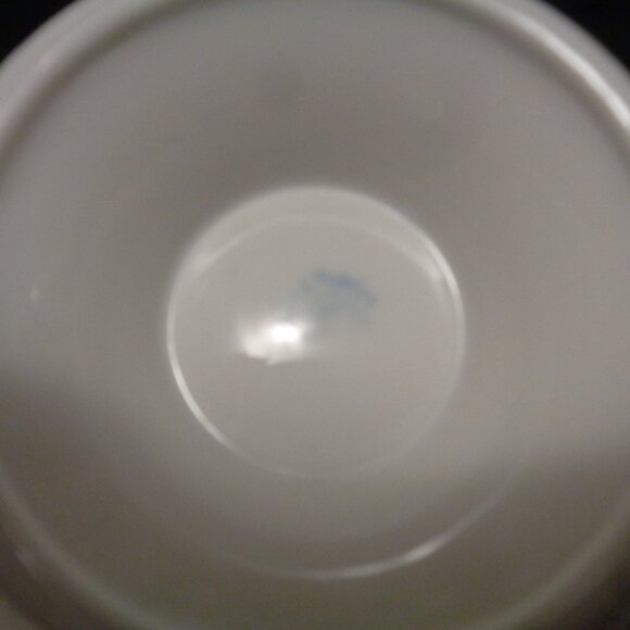 VINTAGE FLORALS ORNATE FLOWERS DINING DISH W HANDLES - Picture 6 of 8